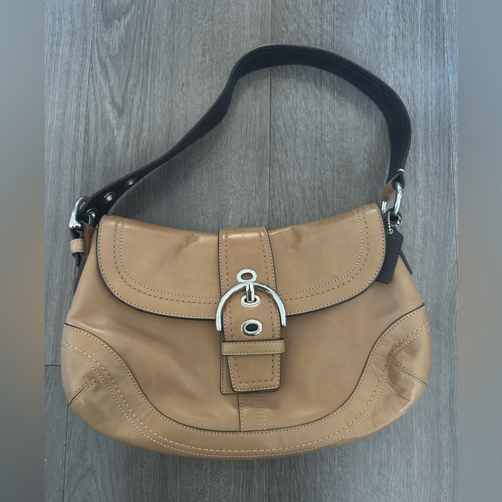 COACH Tan Leather Shoulder Bag